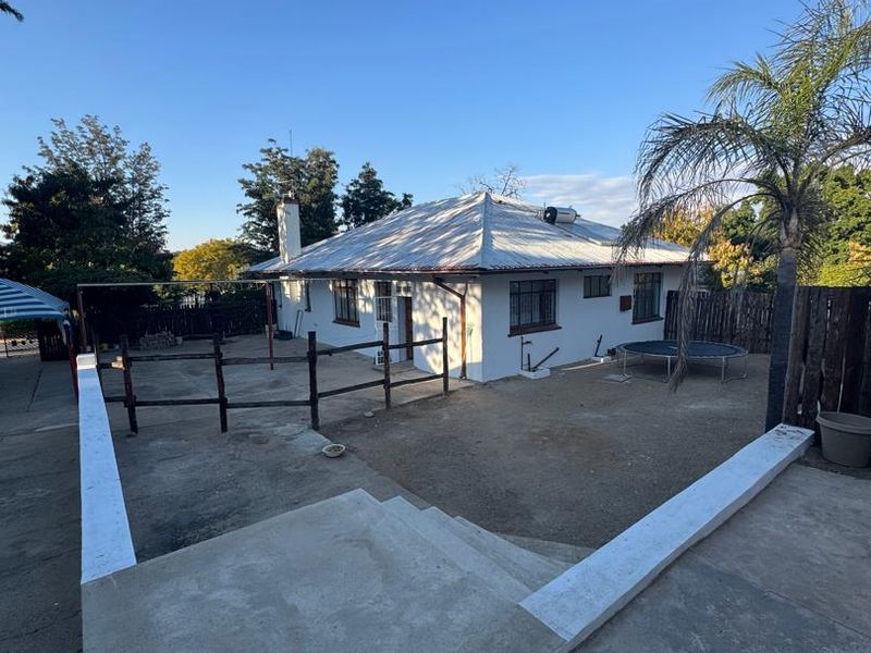 🏡 PRIME PROPERTY FOR SALE – WINDHOEK-WEST - Photo 3