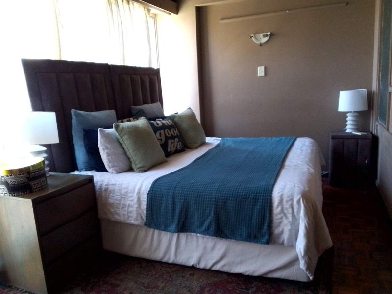 Bachelor Apartment In Durban Central - Photo 2