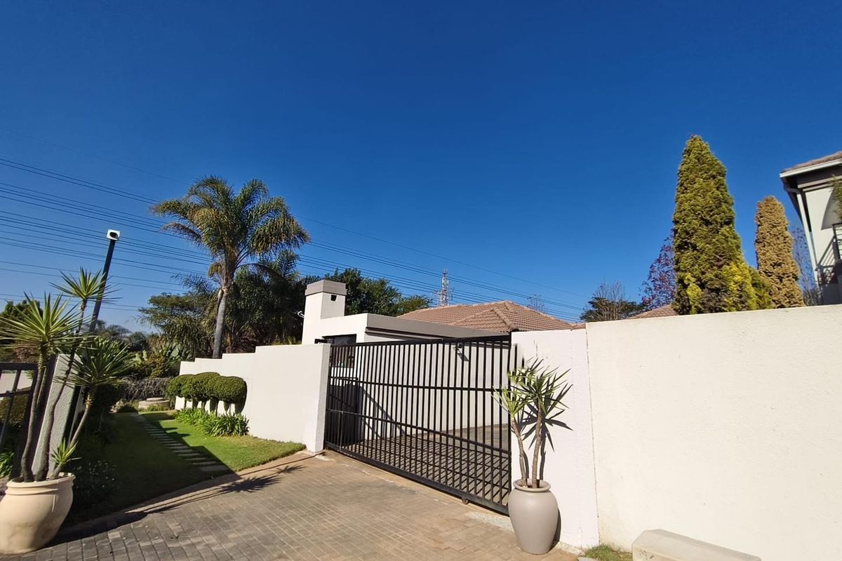 3 bedroom townhouse in Northriding - Photo 2