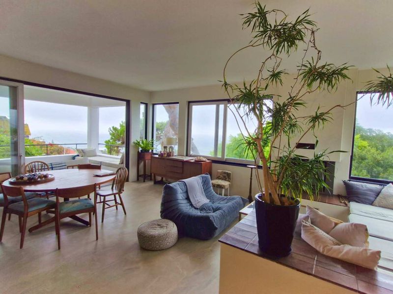 4-Bed Hillside Home with Natural Pool and Endless Ocean Views - Photo 4