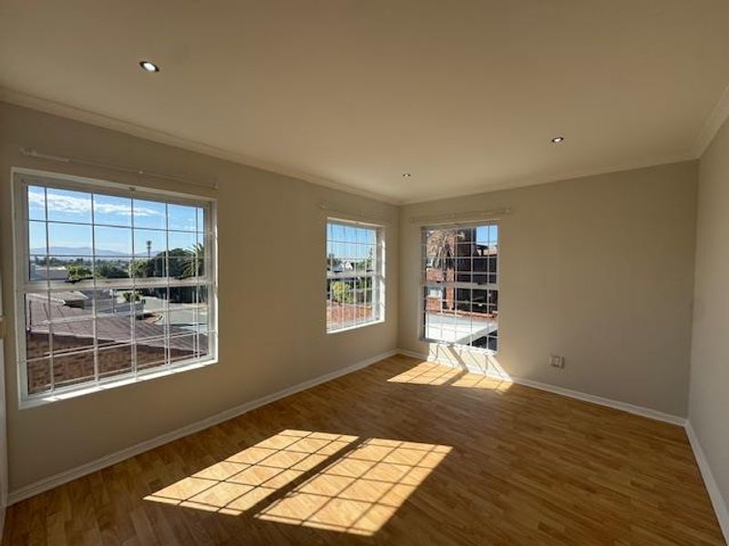 Beautiful Family Home for Rent in West Beach, Blouberg - Photo 10