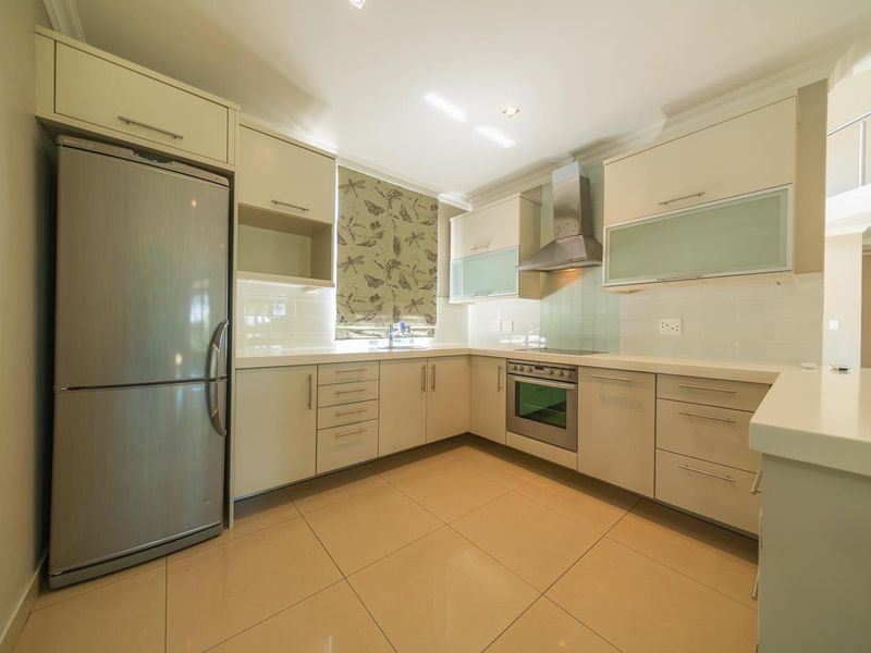 Golf-Front Luxury Living on the 10th Fairway | Pearl Valley Golf Estate - Photo 10