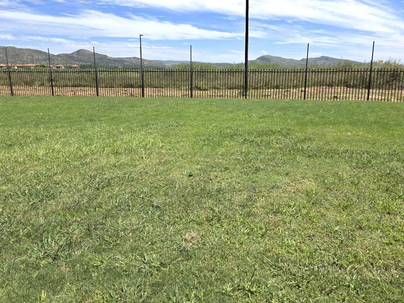 Waterfront Stand in Da Nice Estate - Photo 7