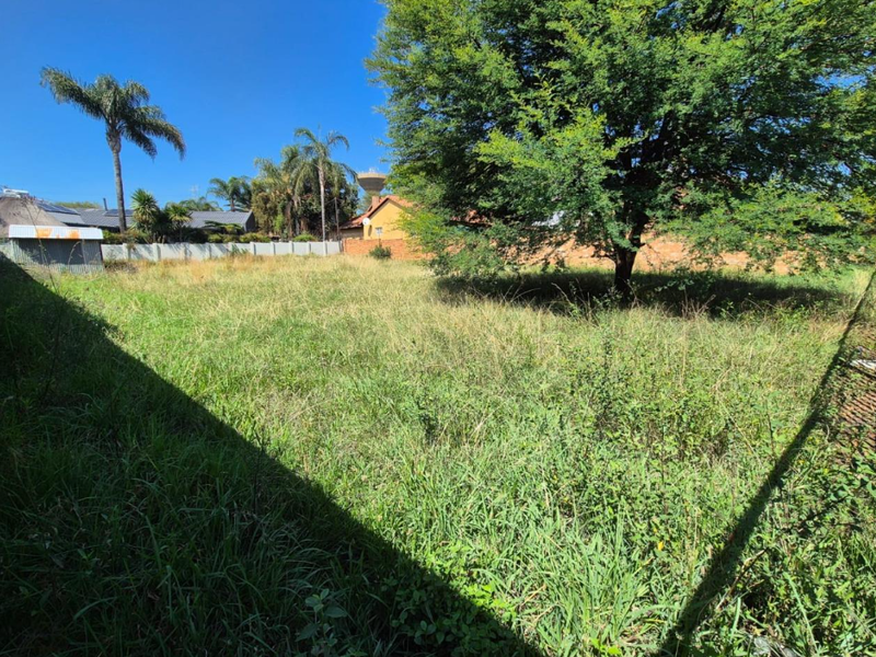 Stand in Erasmuskloof - Rezoned for two residential homes - Photo 1