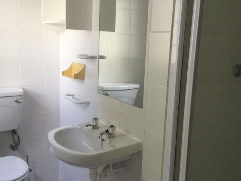 Studio Apartment for Rent in the Secure Fairview Estate In Vredehoek - Available from 1st May 2026 - Photo 9