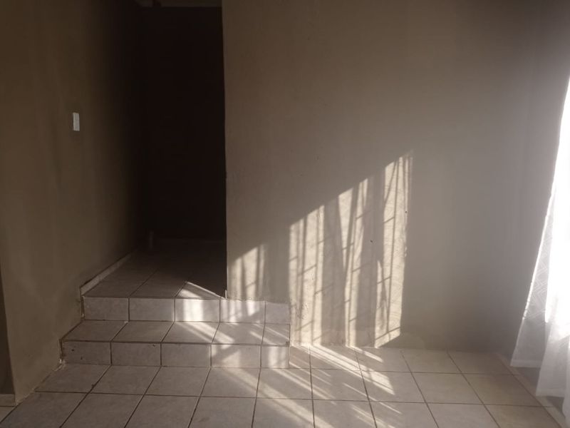 4 bedrooms house for sale in Soshanguve SS - Photo 10