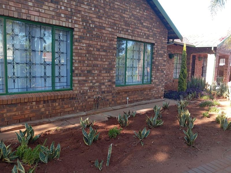 3 Bedroom house in Chantelle - Photo 6