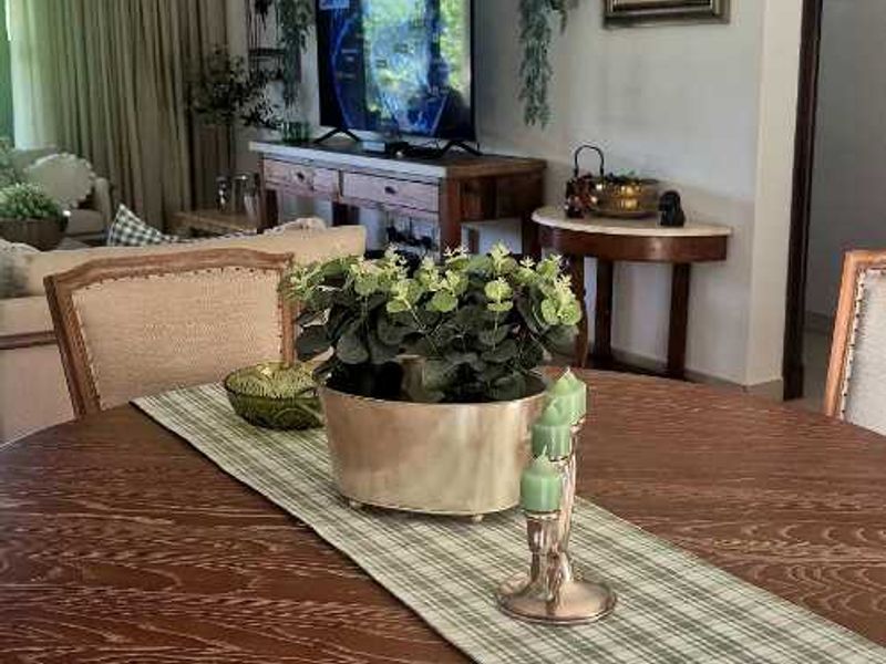 Exquisite townhouse offering privacy in tranquil surroundings - Photo 5