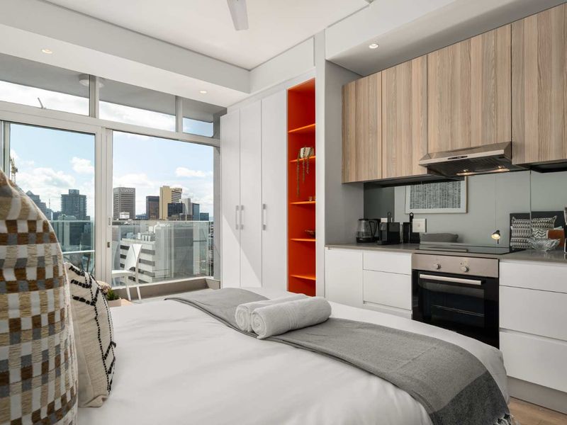 Fully Furnished Studio with Secure Parking - Photo 7