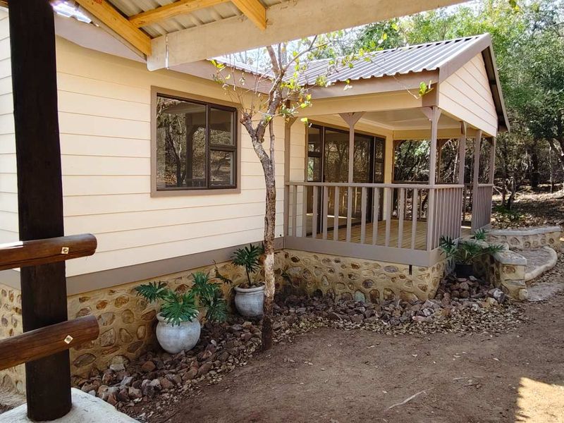 Modern Off-Grid Living: Brand New Nutech Home - Photo 1