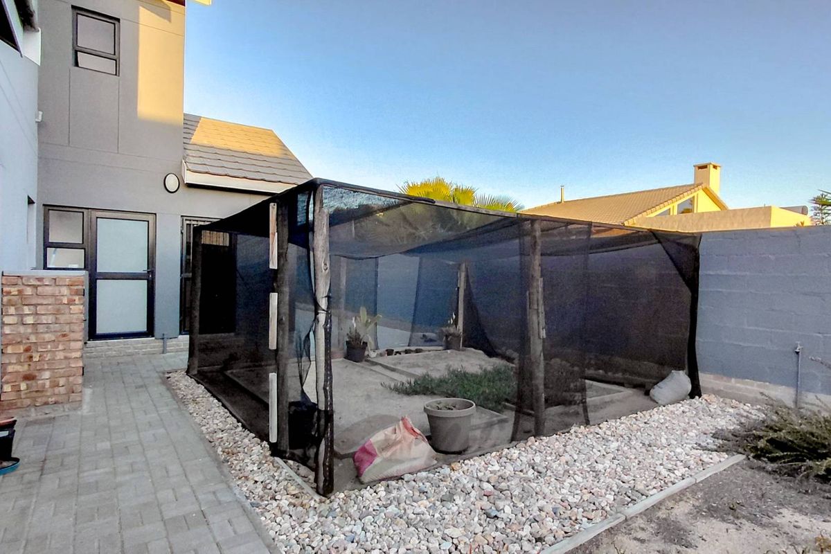 Beautiful Family Home For Sale in Kramersdorf, Swakopmund - Photo 5