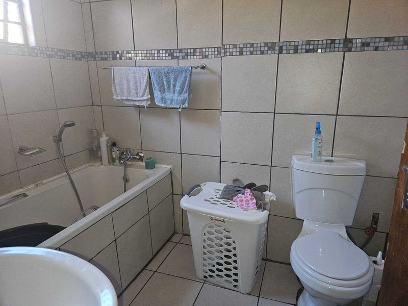 Cosy renovated two-bedroom house for sale - Photo 5