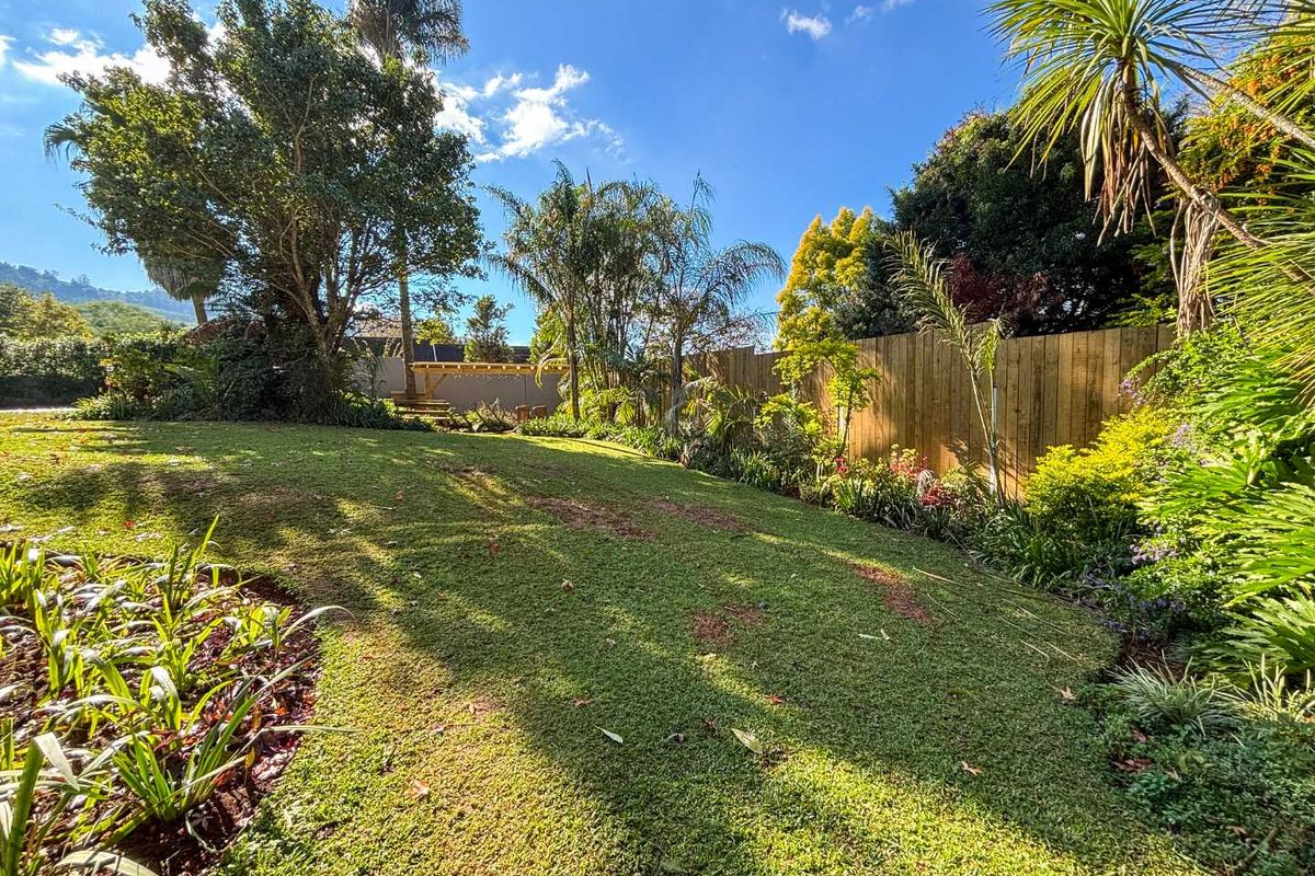 Prestigious 5 Bedroom Family Estate Home with Flatlet in Oak Park - Photo 5