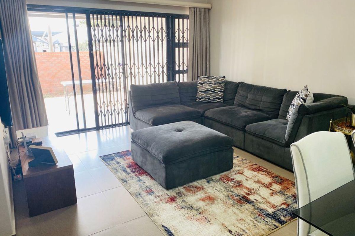 2Beds, 2Baths ground floor available for rent - Photo 2