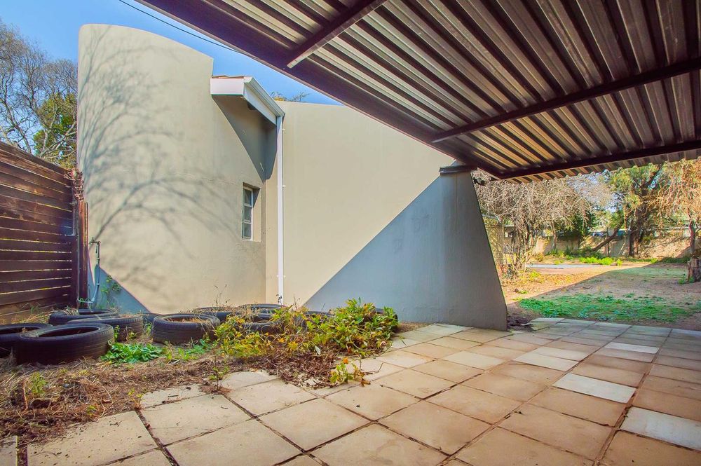 Additional Carport with own access