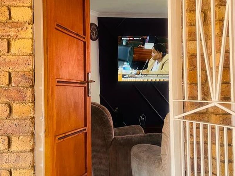 Simplex Townhouse For Sale - Photo 5