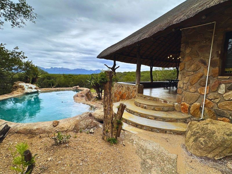 Bushveld Stone Cottage with Spectacular Escarpment Views - Photo 2