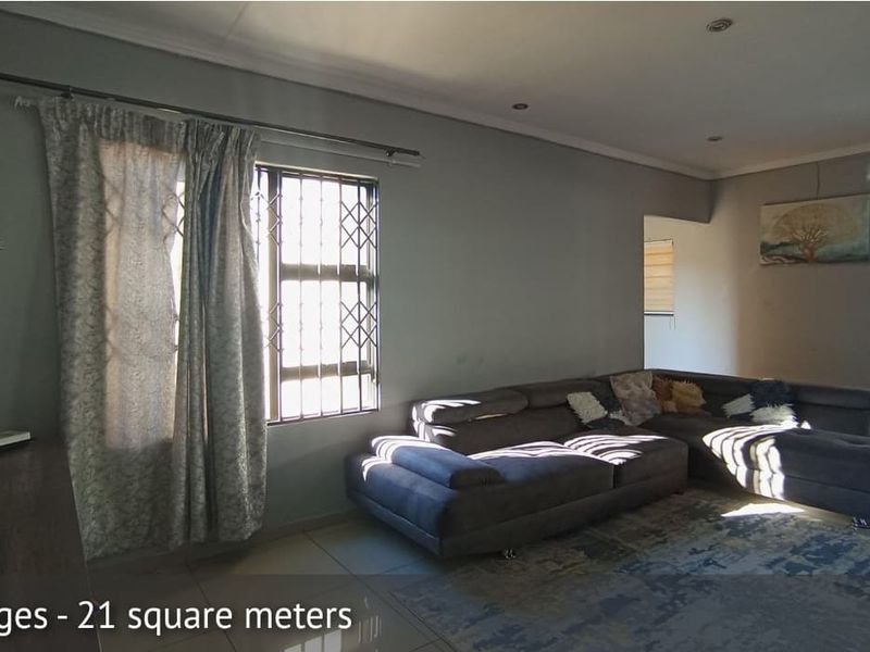 Three bedroom house for sale in Amandasig - Photo 8