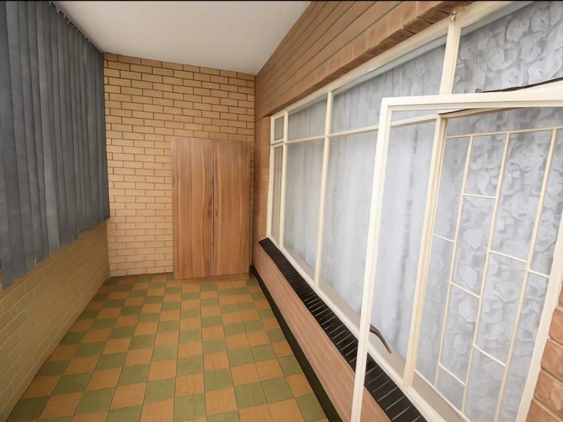 First-Floor 2-Bedroom Apartment with Enclosed Balcony - Photo 7
