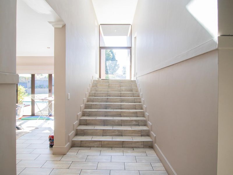 5 Bedroom, 3 Bathroom, 3 Garage Home For Sale in The Wilds. - Photo 7