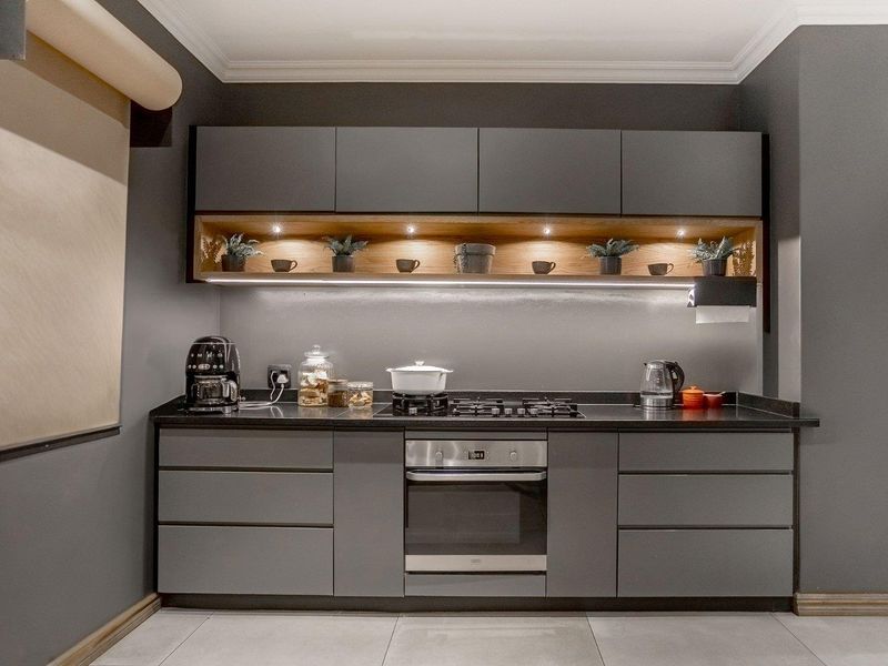 Fully renovated exquisite family home - Photo 6