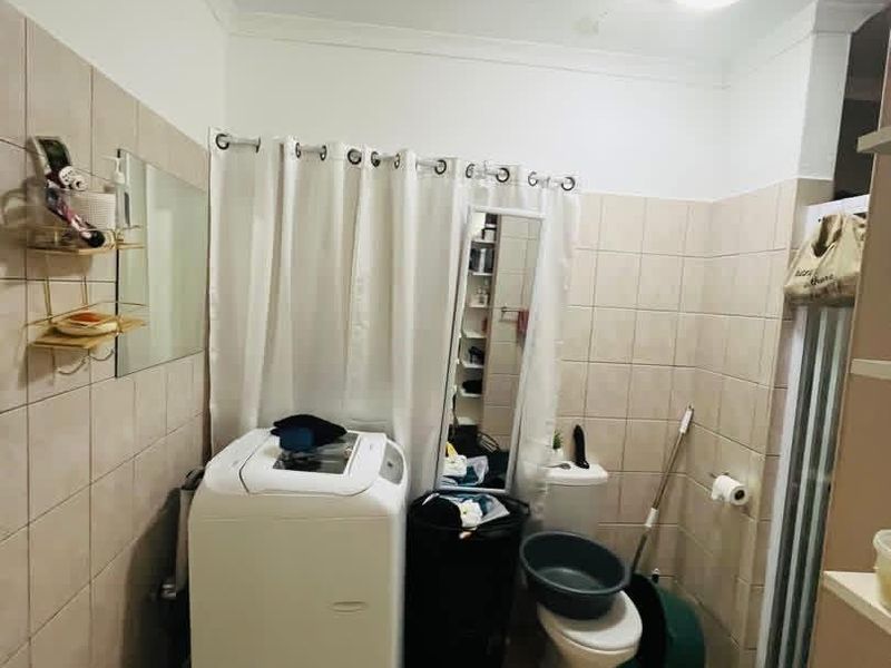 Comfort & Convenience At Bonsec Heights - Photo 4