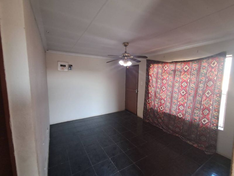 3 Bedroom House  Not To Be Missed - Photo 6