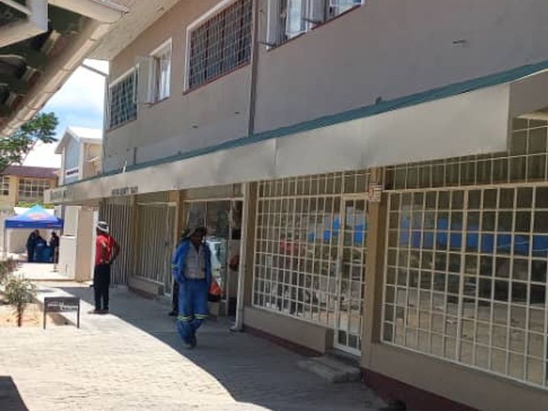 Property in prime Position in the heart of Karibib for Investors - Photo 9