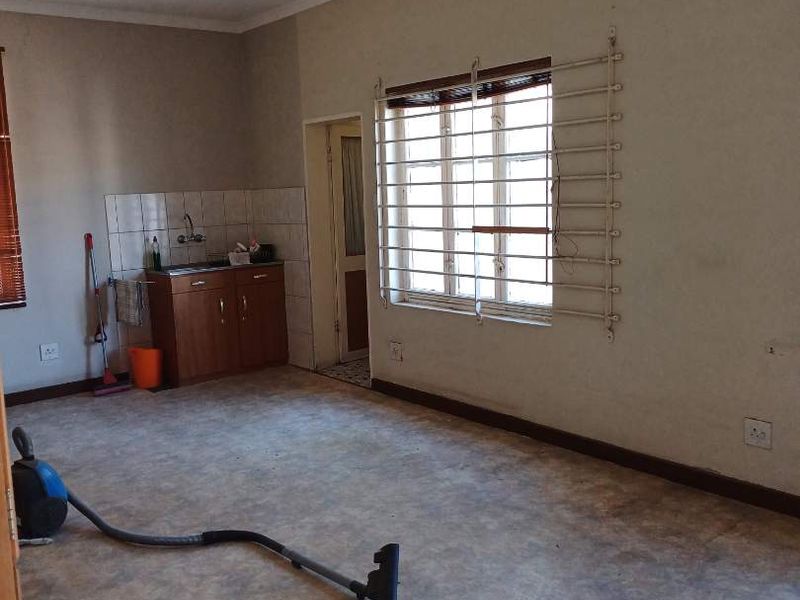 Well located Business Property in the heart of the CBD - Photo 3