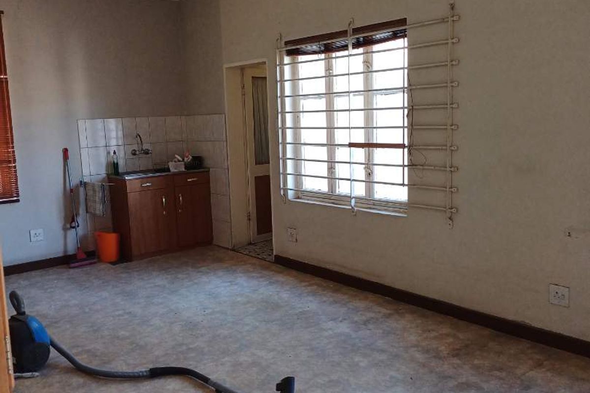 Well located Business Property in the heart of the CBD - Photo 3