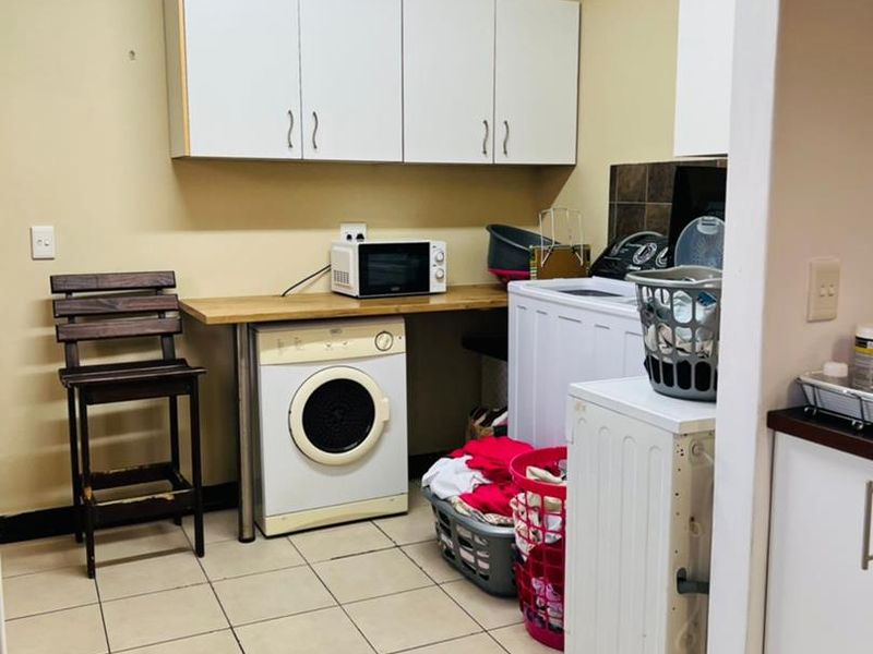 Oceanview Swakopmund 3 Bedroom House with 3 flats for sale - Photo 3