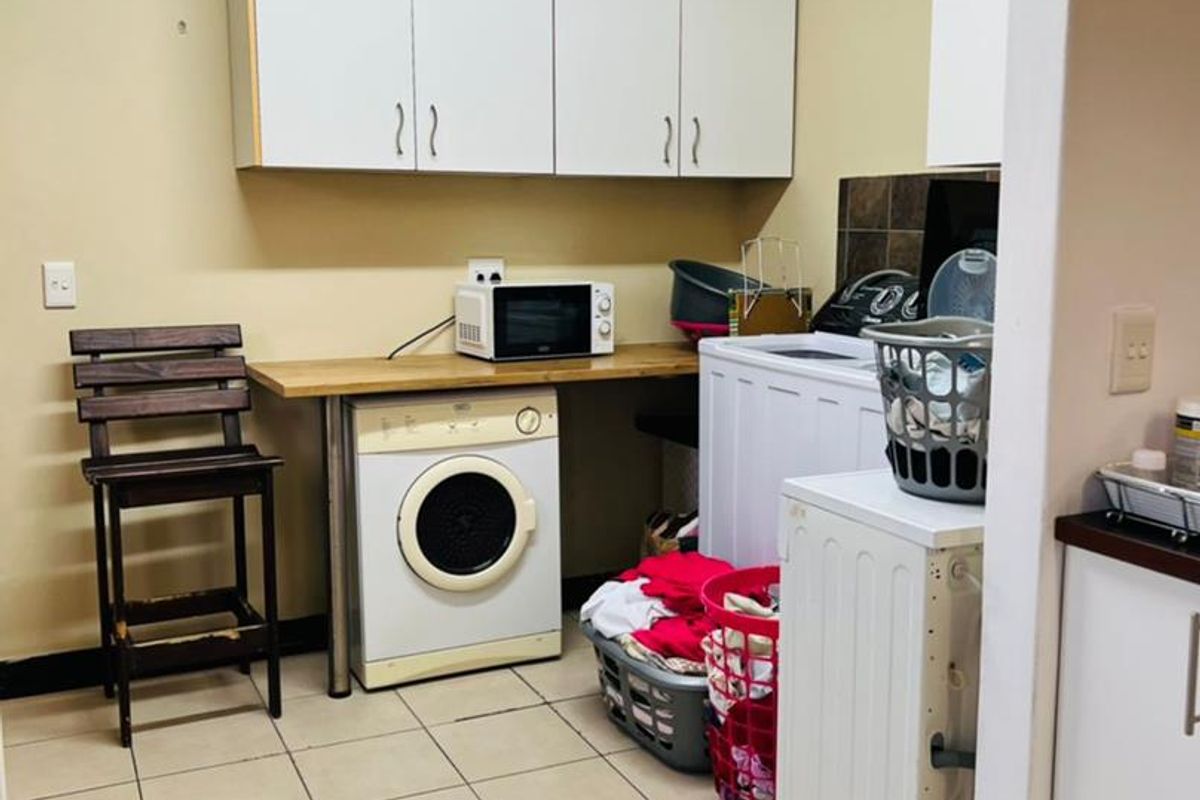 Oceanview Swakopmund 3 Bedroom House with 3 flats for sale - Photo 3