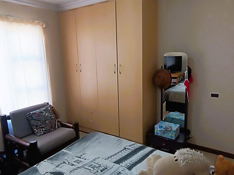 Starting Fresh? Growing Wealth? Simplifying Life? This Home Has It All! - Photo 10