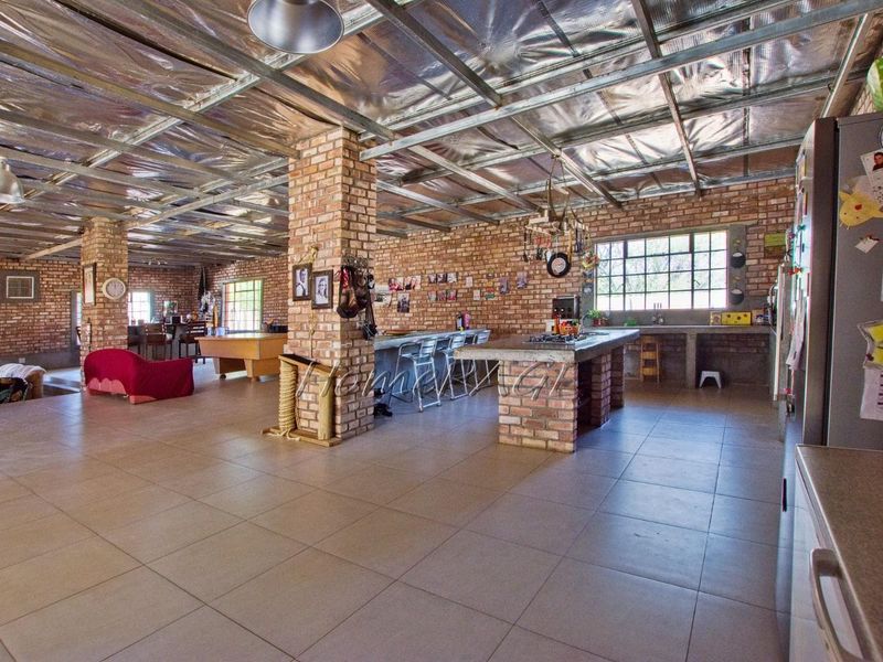 Omaruru;  Spacious 3 Bedr Home is for Sale - Photo 10