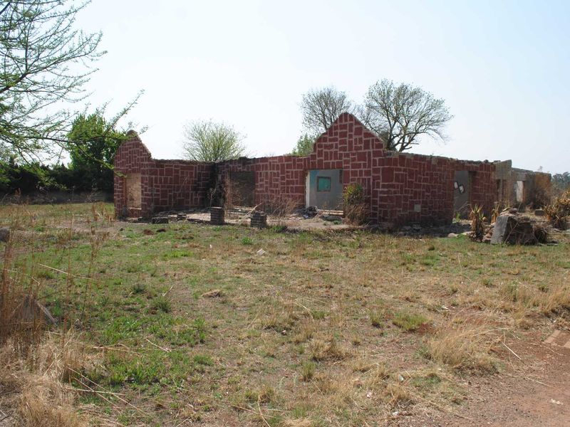 Spacious Prime Site for development - Photo 4