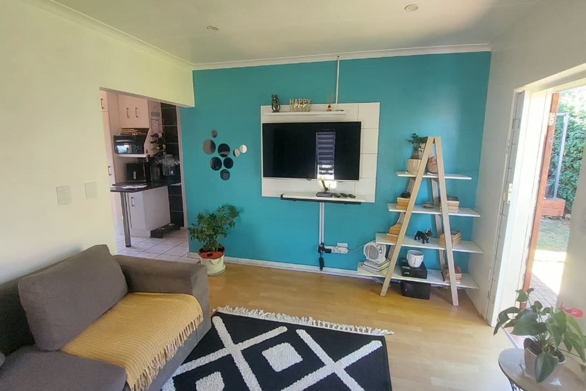 Your Dream Home: A Blend of Style & Comfort! - Photo 4