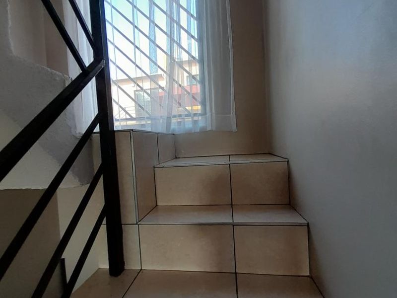 🏡 Exquisite 3 Bedroom Duplex For Sale - Photo 6