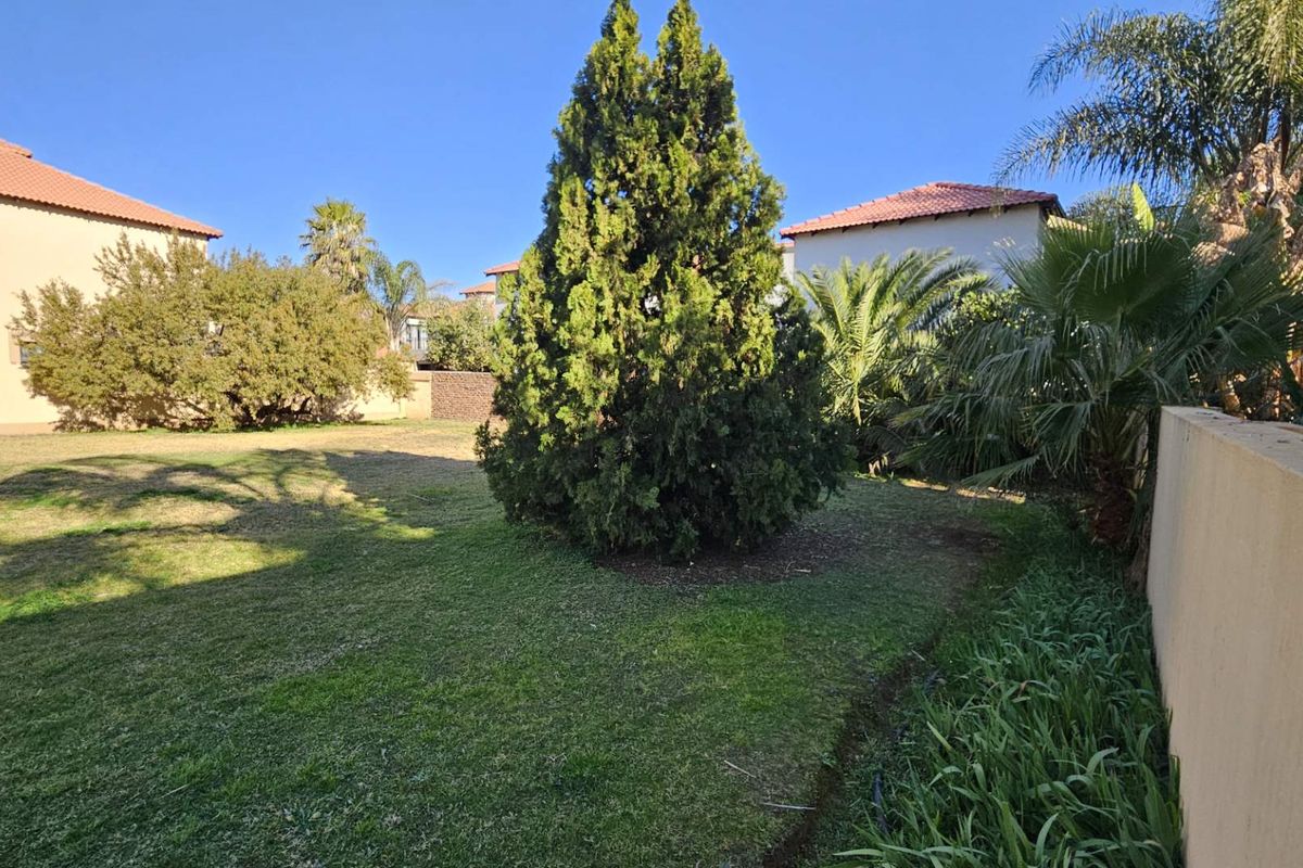 Vacant Stand in Popular Bougainvilla Estate - Photo 5