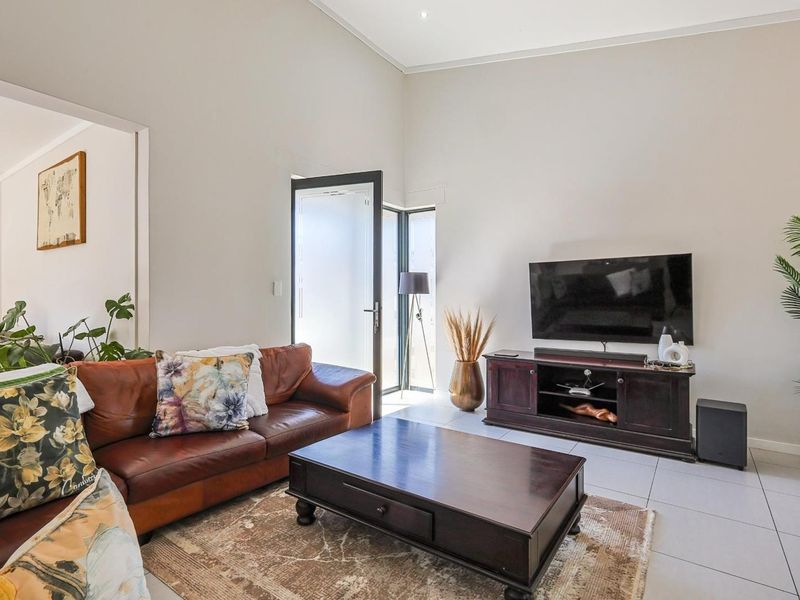 3 Bedroom For Sale , - Photo 7