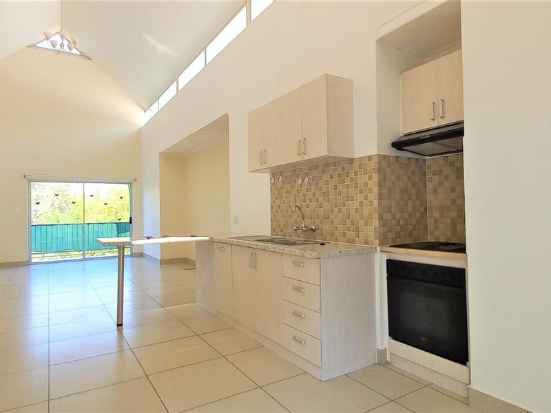 2 Bedroom Apartment For Sale - Photo 1