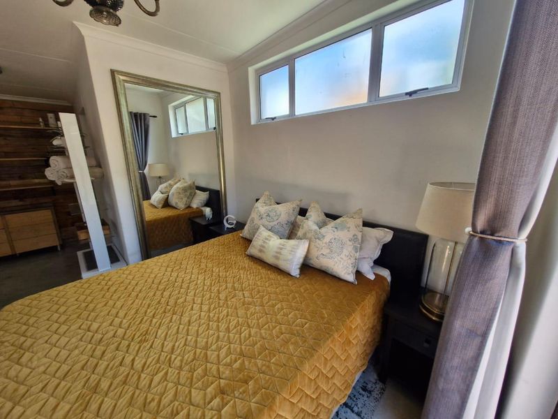 Charming Bachelor Cottage in Westdene - Photo 10