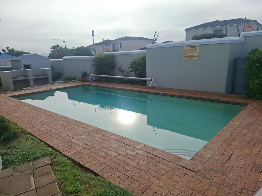 Communal pool area