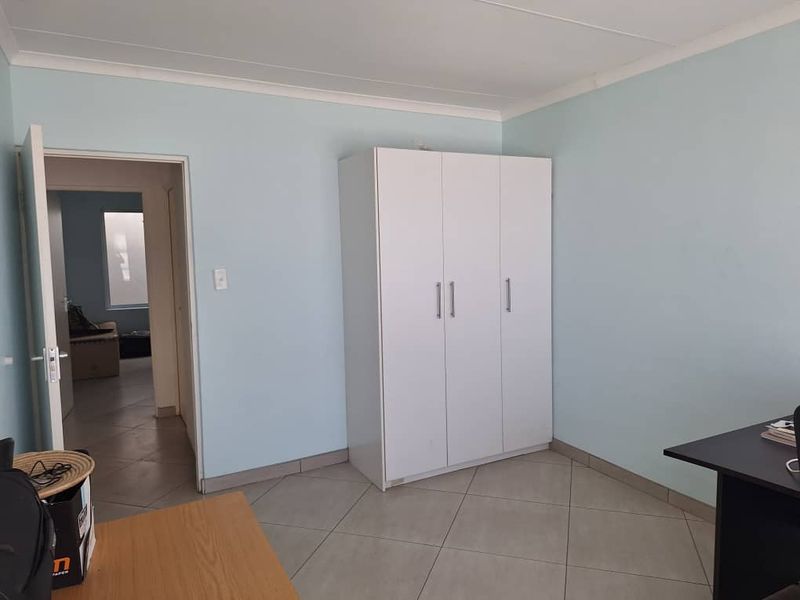 Townhouse for sale,Windhoek central - Photo 7