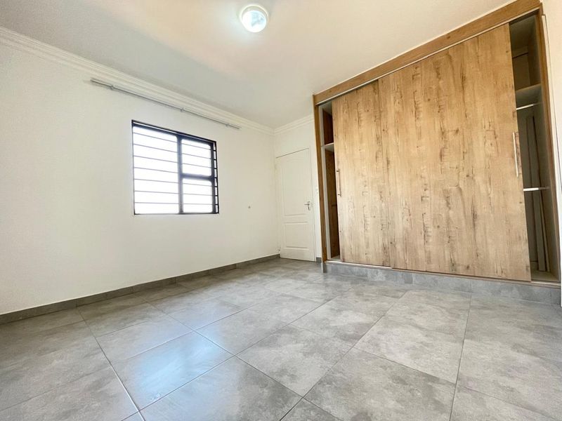 A lovely 2 bedroom 1 bath apartment to rent at Moagi estate Vosloorus Ext 24. - Photo 7