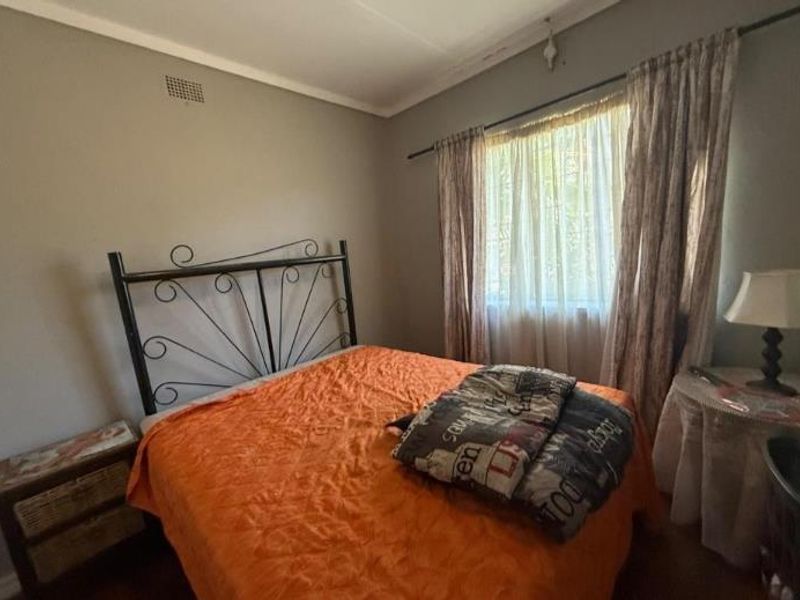 3 Bedroom House For Sale in Vanderbijlpark CE 2 - Photo 9