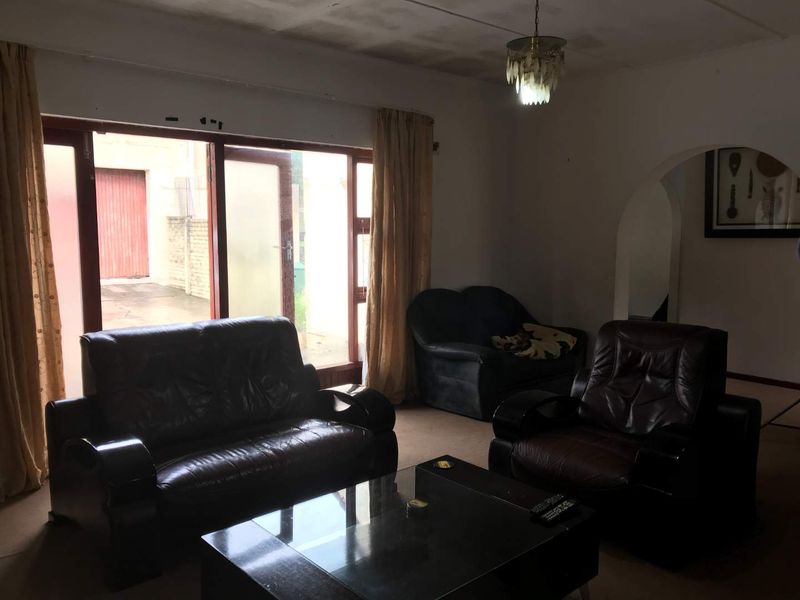 Large family home in Haven Hills - Photo 8