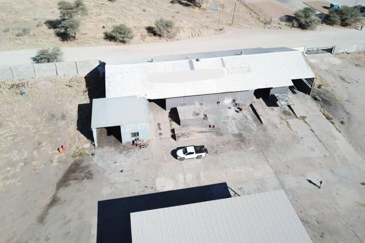 Industrial Property  & Warehouse - Photo 2