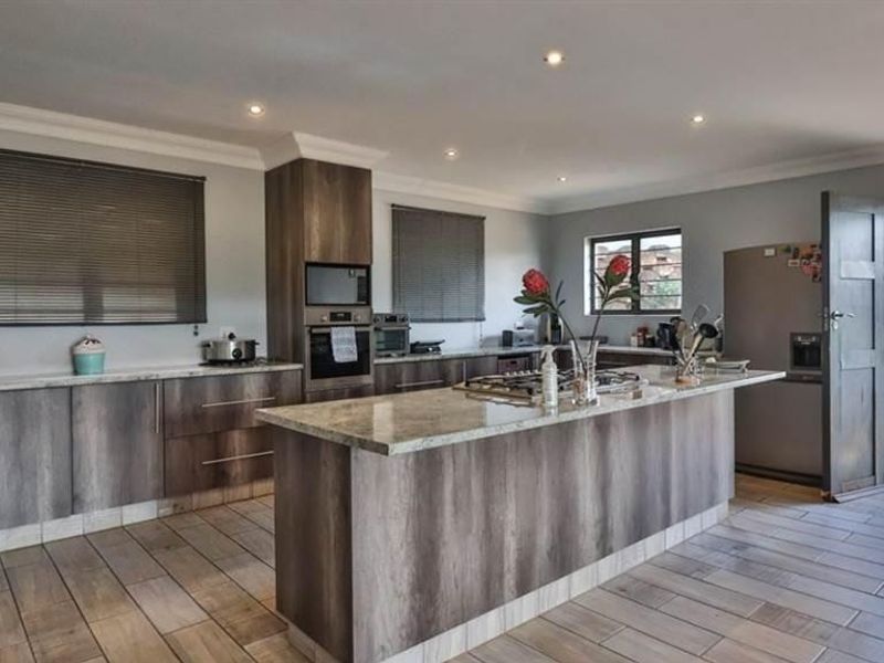 Hillside Haven: Modern Living, Panoramic Views in Kloof - Photo 9
