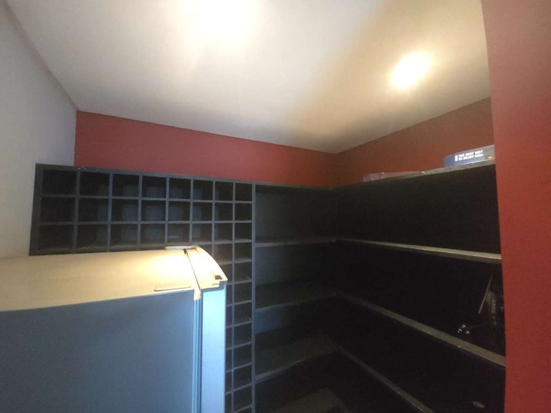 Modern Two-Bedroom Apartment with Stunning Views in Maboneng - Photo 7