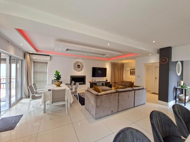 Luxury, Style &amp; Sophistication in a Prestigious Eco Estate - Photo 3